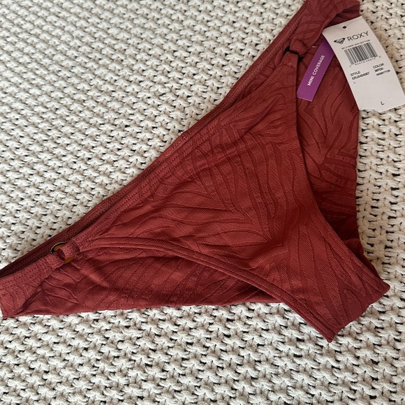 Roxy NEW Wild Babe Rust Color Mini Coverage Swim Bottoms Size Large - Picture 2 of 8